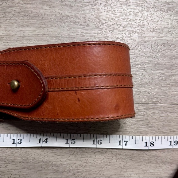 Ralph Lauren Brown Leather Belt with Gold Buckle - Picture 11 of 13